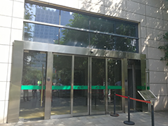 西安市政府電動(dòng)感應(yīng)門(mén)維修施工